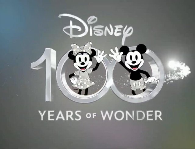 A Disney idén lett 100 éves, melynek örömére nagyszabású rendezvénysorozat vette kezdetét. Nemcsak a Disney streeming felületén ünneplik ezt, hanem számos koncerttel és egyéb programmal világszerte. 